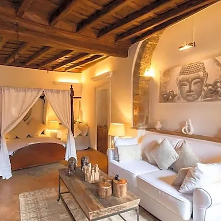Hotel Piazza Navona Jolie 3*